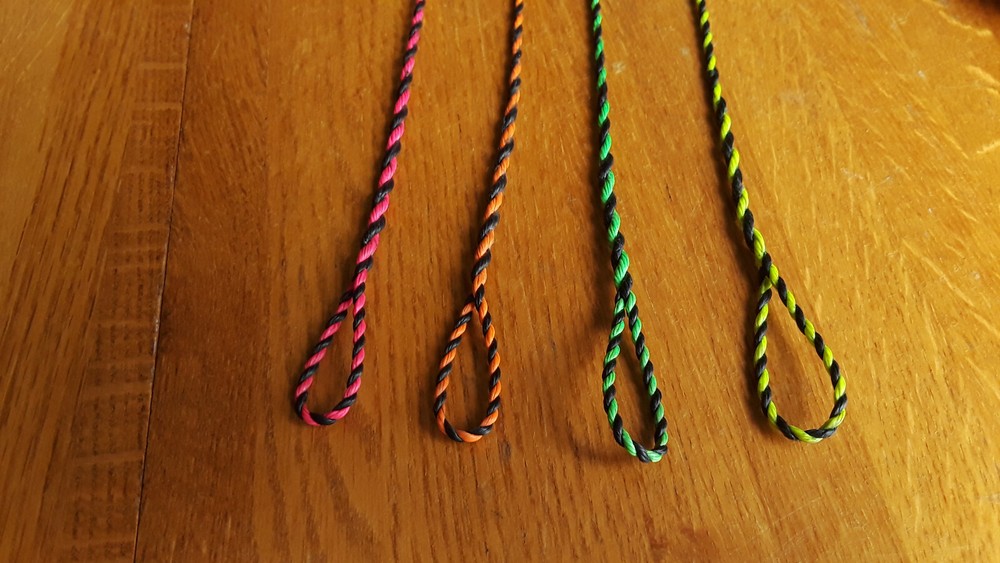 Flemish Twist Bow String – D97/»Fast Flight» – Black & Bright Colors