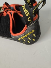 La Sportiva Unisex Climbing Shoes US 11 EU 44.5 Black Yellow