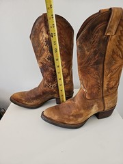 Men’s 8.5 D Justin Distressed Western Boot NEW With Tags