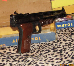 BENJAMIN 130 AIR PISTOL rare Bakelite Grips + Box/Papers VERY COLLECTIBLE BB GUN