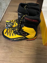 La Sportiva Nepal Evo GTX size EU 42.5 US 9.5 Brand new unworn Mountaineering