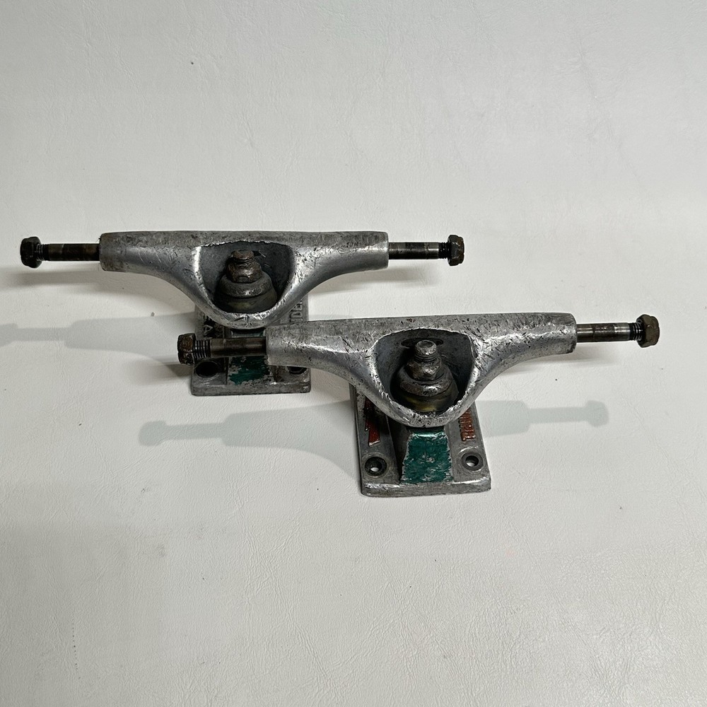 Vintage THUNDER USA MADE Pair Of Skateboard TRUCKS 5” Hanger