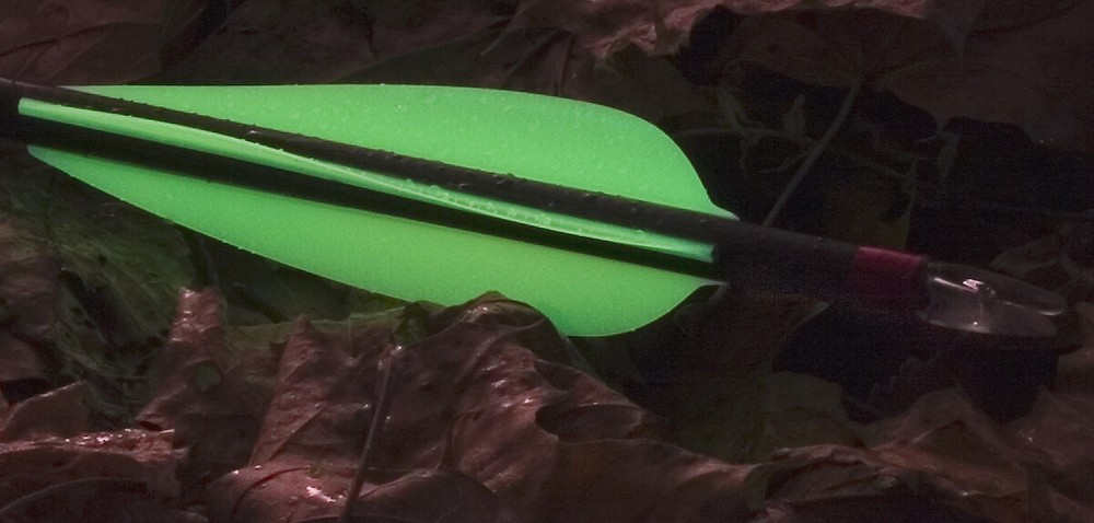 Glow-in-the-Dark archery vanes – 5 sizes, awesome styles! (36 ct)