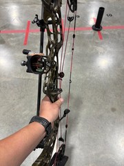 Used right hand Hoyt AX-2 29 60-70lbs Bottomland custom bow LOADED