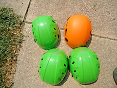 4 Climbing Helmets 1 Black Diamond Orange – 3 Green Rock Helmets Made in Italy