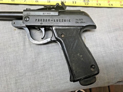 Vintage 1975 dated Polish Predom- Lucznik Air gun PISTOL .177 Cal w/ holster