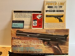 Daisy Powerline Model 717 .177 Pneumatic Air Pellet Pistol Mint Condition