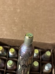 Leland 33 gram CO2 cartridge 1/2″ diameter with 20/in threads 85202Z
