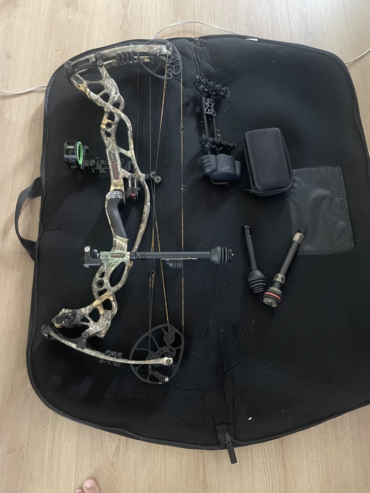 Hoyt REDWRX Carbon RX-1 RH Realtree