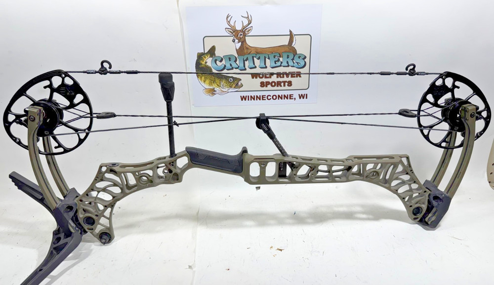 Mathews Phase 4 Ambush Green 25.5-30″ Draw 50-70 lbs Compound Bow ! Right Hand!