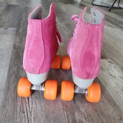Sure-Grip Boardwalk Outdoor Quad Roller Skates Pink Suede Womens Sz 10-Mens 8.5