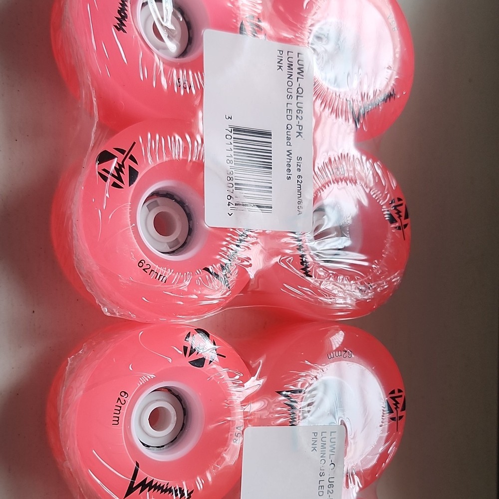 Luminous LED Quad Wheels Pink 62mm 85A Model LUWL-QLU62-PK MPN LUWL-QLU62-PK