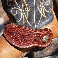 Martin Saddlery Alpine Flower Tooling Cowboy Spur Straps – Chestnut Skirting