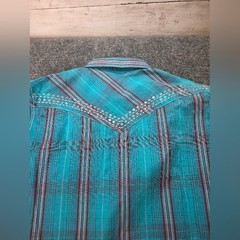 Cowgirl Hardware Women’s Small Turquoise Plaid Western Snap Shirt Bridle