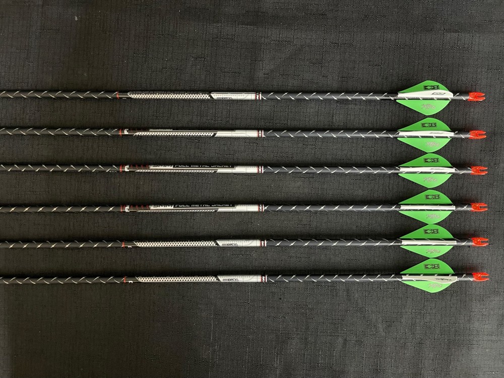Easton Archery FMJ 5MM 300 w/ 2″ Bohning Blazer Vane 1/2 Dozen BRAND NEW