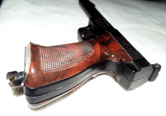 VINTAGE CROSMAN MODEL AIR PISTOL 454 .177 CAL. BB GUN READ!!!!