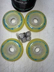 NEW Powerslide Fothon Rage LED Wheels Yellow 4 Pack (one Wheel has small Defect)