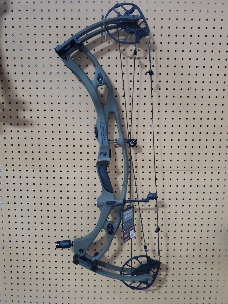 Hoyt Rx 9 Ultra Rh 60lb 29 – 28.25 Wilderness Compound Bow Right Hand