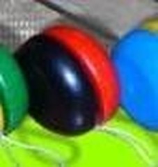 Wooden Toy Yo-Yo Red-Black BxT 5X3Cm New Wooden Game Patience Game