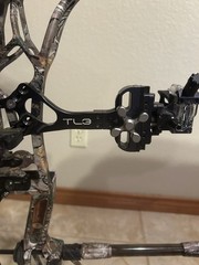 Elite Option 6 RH 65 lb 31in Camo Compound Bow w/ Quiver Stabilizer
