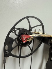 Bowtech Archery CP28 Sitka Subalpine/Black RH 50# 24.5-30″ Draw Length NEW