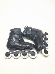 FR1 90 SkatesSize 11.5 (45)Black