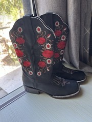LUMA Women’s Black Western Cowboy Boots Floral Embroidery US Size 7