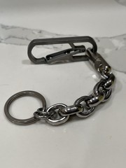 EDC Titanium Short Front Pocket Fat Link Wallet Chain, Keychain 8-3/8”