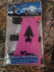 Vista Shark Women’s Pink Adjustable Elastic Arm Gaurd Archery
