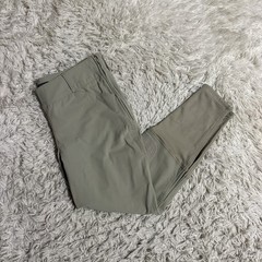 Women’s Size 32R Tan Ovation Knee Patch Horseback Riding Breeches