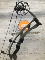 Hoyt RX-9 Right Handed Wilderness 60-70lbs 25-30″ Bow