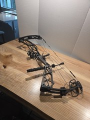 Used Elite Option 7 Package RH 65lb 29.5 Inch Draw