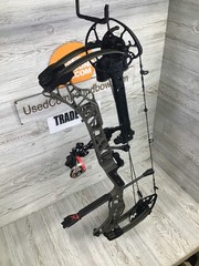 Used Mathews Lift X 29.5 Right Hand Ambush Green 26.5″/70# Package