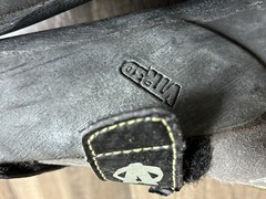Evolv Defy Climbing Shoes Mens Sz 11.5 Black Grey Comfortable Durable Climbing