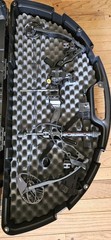 Blackout SS Compound Bow 27-128