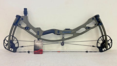 Hoyt REDWRX Carbon RX-9 RH 28.25-29″ 70lbs. Wilderness Compound Bow