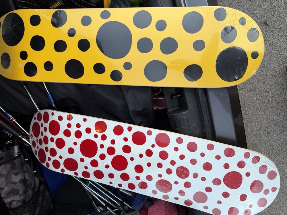 YAYOI KUSAMA ‘Dots Obsession Red/Wht’ 2018 Skateboard Skate Deck Maple MoMA NEW!