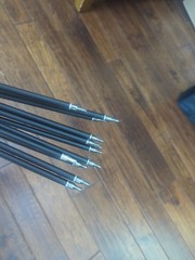 12 31″ Aluminum Arrows With Practice Tips And Fletchings And Nocks