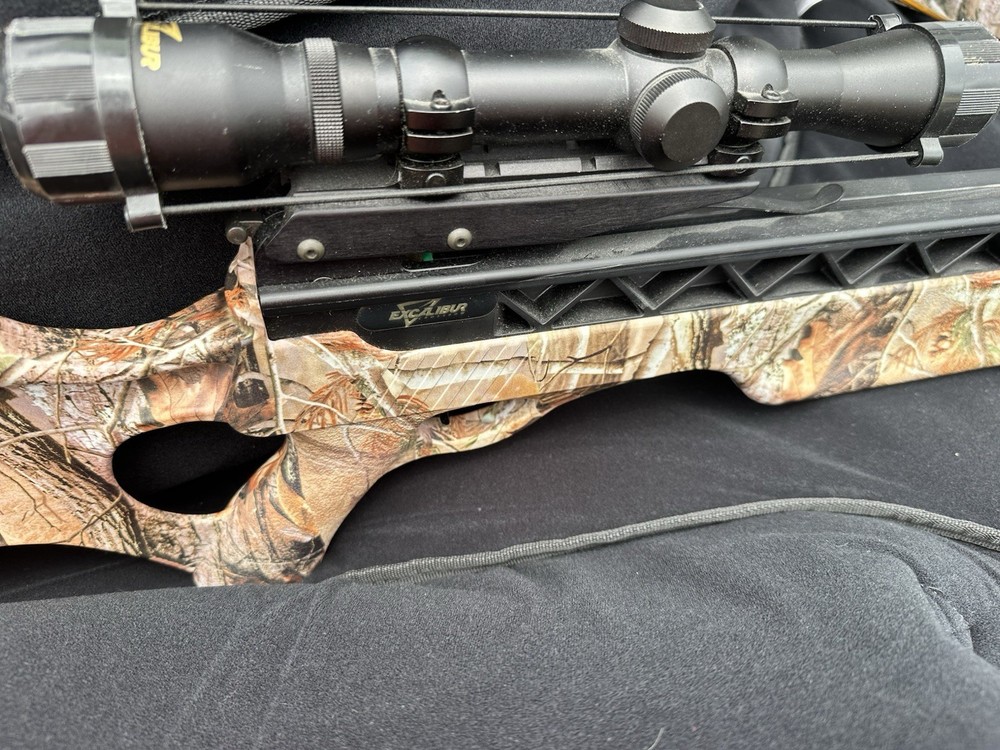Excalibur Ibex #175 Recurve. New Case 9 Bolts. Quiver and Scope