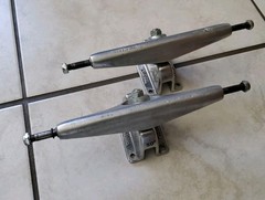 Gullwing Charger Neil Carver RKP longboard skateboard trucks 10″ wide