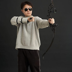 Right-Hand Archery Takedown Recurve Bow 30/40Lbs with Arrow Sight & Brush