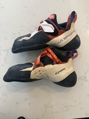 La Sportiva Solution Women 39EU Lightly Used Climbing Shoes
