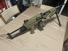 Cybergun x FN M249 MINIMI «Featherweight» Airsoft Machine Gun W/ A&K 1500rd Box