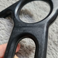 CMC Rescue 8 Figure Eight Rappelling Descender 5f04 Mbs 13.5 Kn 10084m 0074