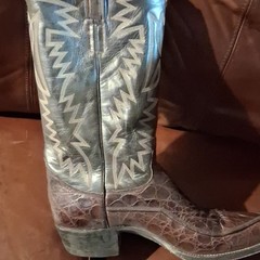 Tony Lama Brown Crocodile Print Western Cowboy Boots, Zigzag Stitched Shaft