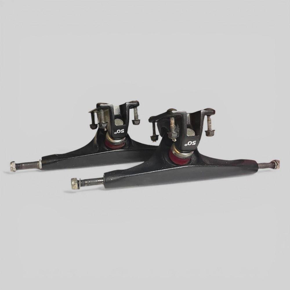 Neil Carver Gullwing Charger 50° 10″ Axle black/Longboard Trucks (Set of 2)