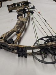 2019 Hoyt RX7 Carbon Realtree Camo Compound Bow! RH 28.5-30″ 70-80lb