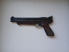 MODEL 1300 VINTAGE CROSMAN MEDALIST II 22 CAL MULTI-PUMP PNEUMATIC PELLET PISTOL