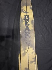 Vintage Bear Whitetail Hunter Compound Bow Left Hand 50 Inches Camo