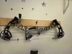HOYT VTM 34 R 70 30.0 Edge ST